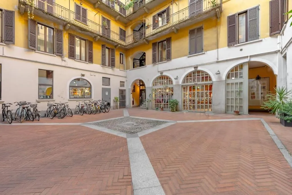 Daire Homely Flat St Lorenzo Milano İtalya